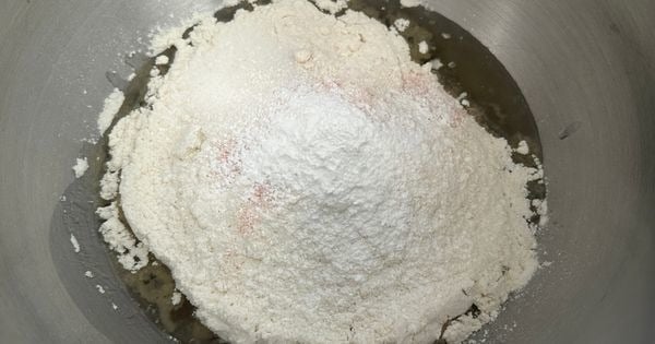 sivi-yagli-tuzlu-kurabiye-asama2