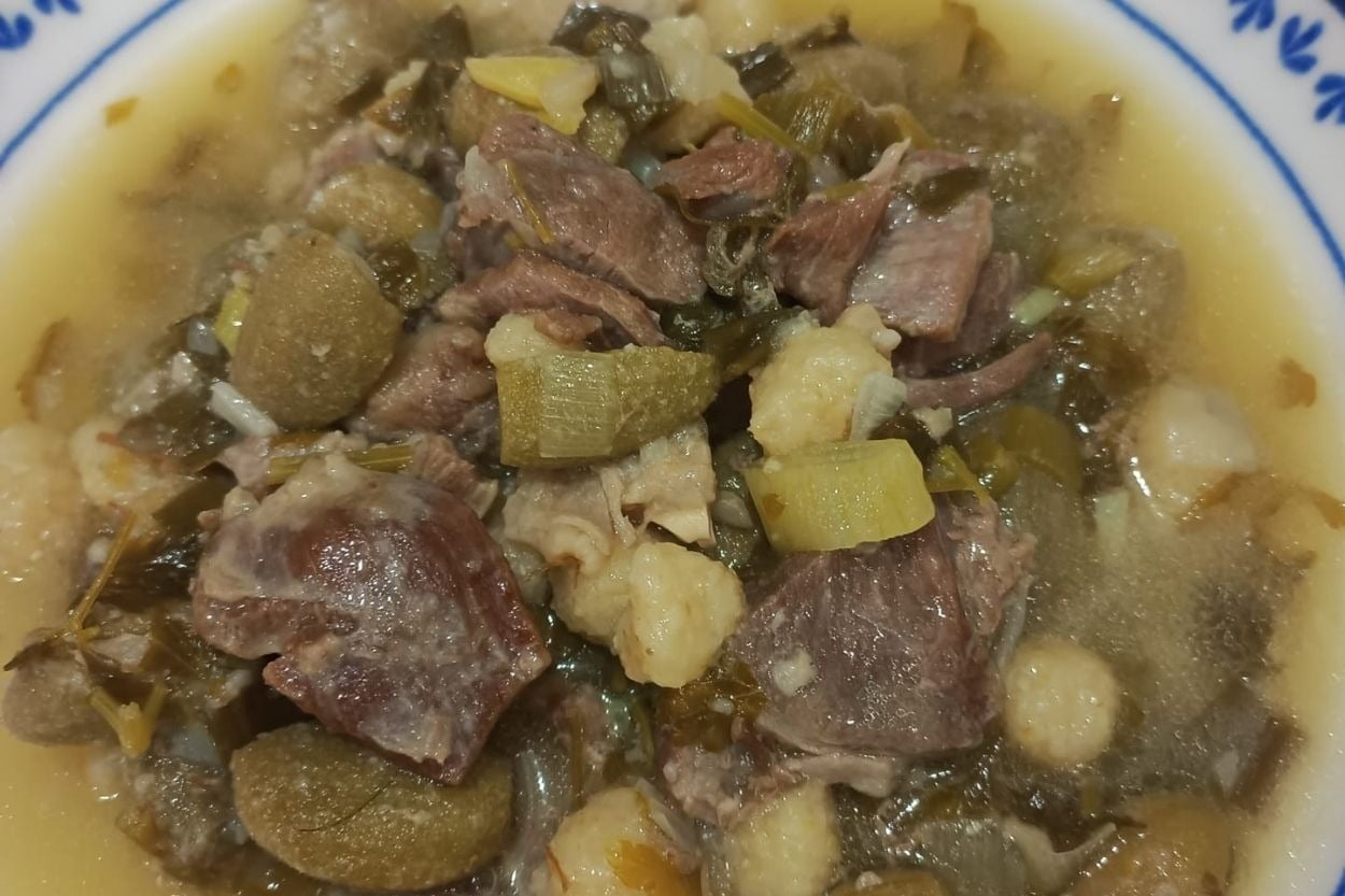 Eliz'in Tarifi: Etli Çağla Yemeği