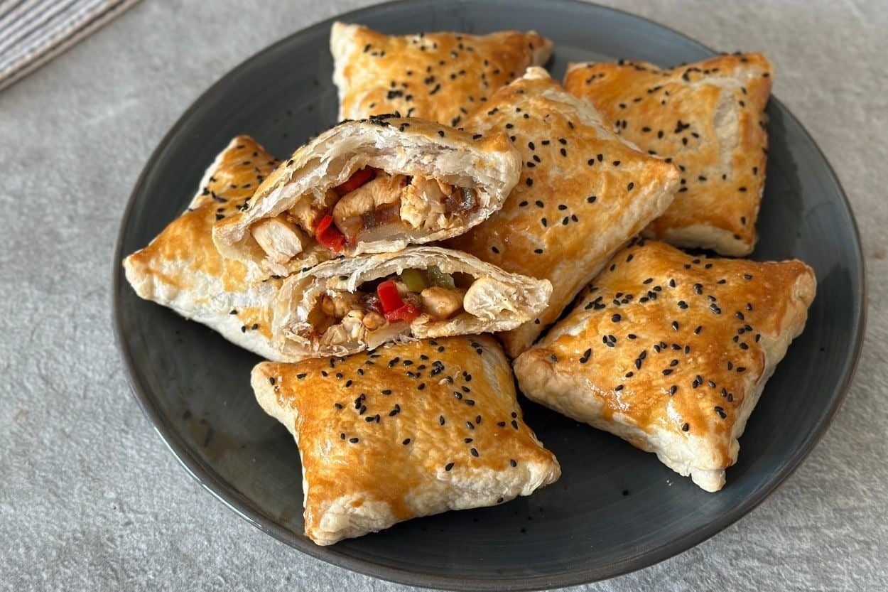 Milföyden: Tavuklu Talaş Böreği 