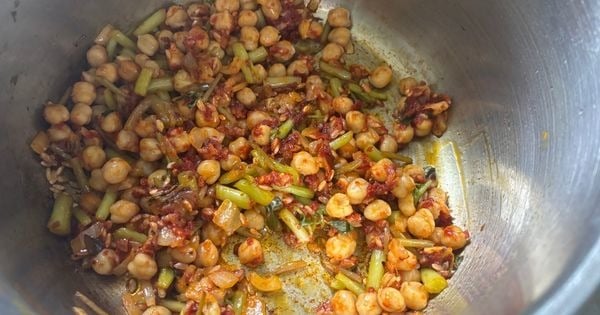 nohutlu-semizotu-yemegi-asama4