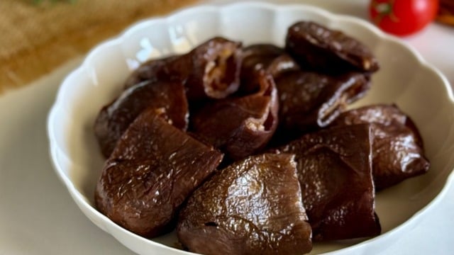 Ekşisi Bol: Kıymalı Kuru Dolma