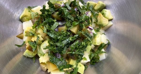avokadolu-patates-salatasi-asama3