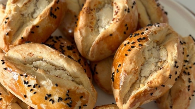 Ani Gelen Misafire: Hızlı Poğaça