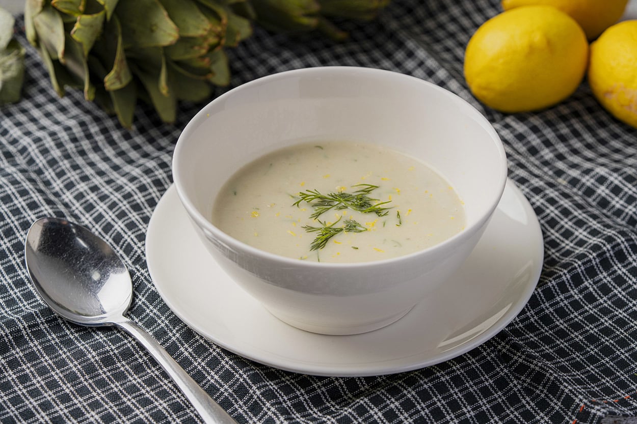 Tam Ölçülü: Kremalı Enginar Çorbası