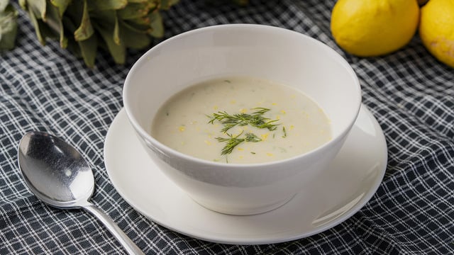 Tam Ölçülü: Kremalı Enginar Çorbası