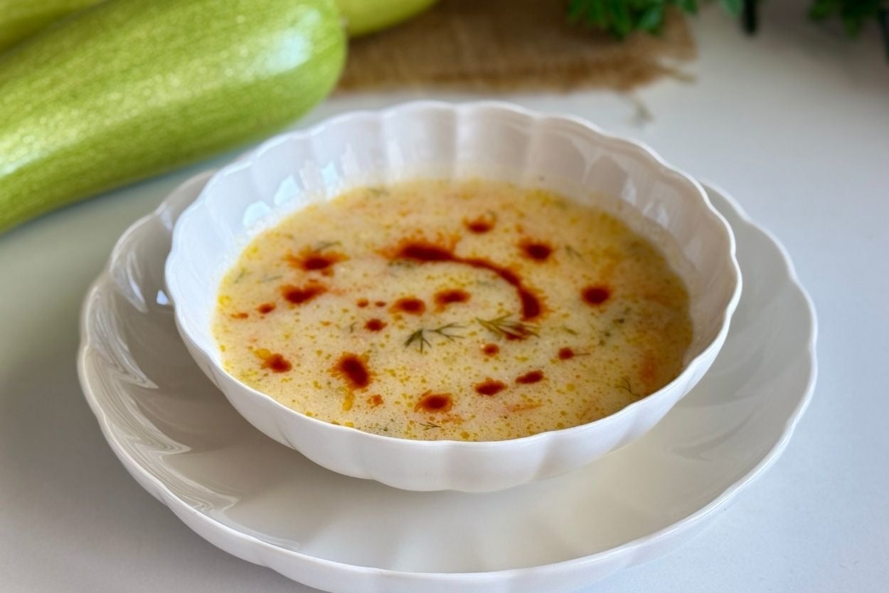 Ayşe'nin Tarifi: Terbiyeli Kabak Çorbası
