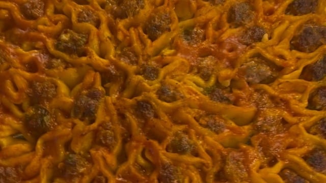 Burçin'in Tarifi: Tepsi Mantısı