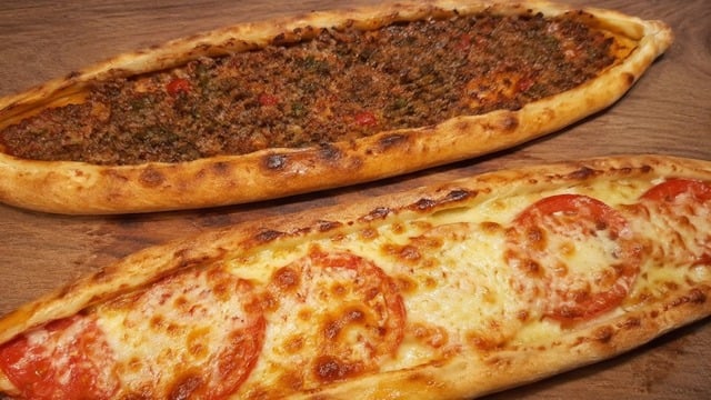 Hüseyin'in Tarifi: Karma Pide