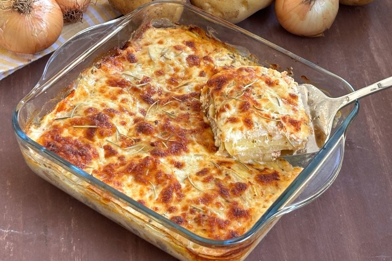 Ana Yemeğin Yanına: Fırında Sütlü Patates