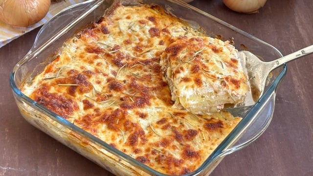 Ana Yemeğin Yanına: Fırında Sütlü Patates