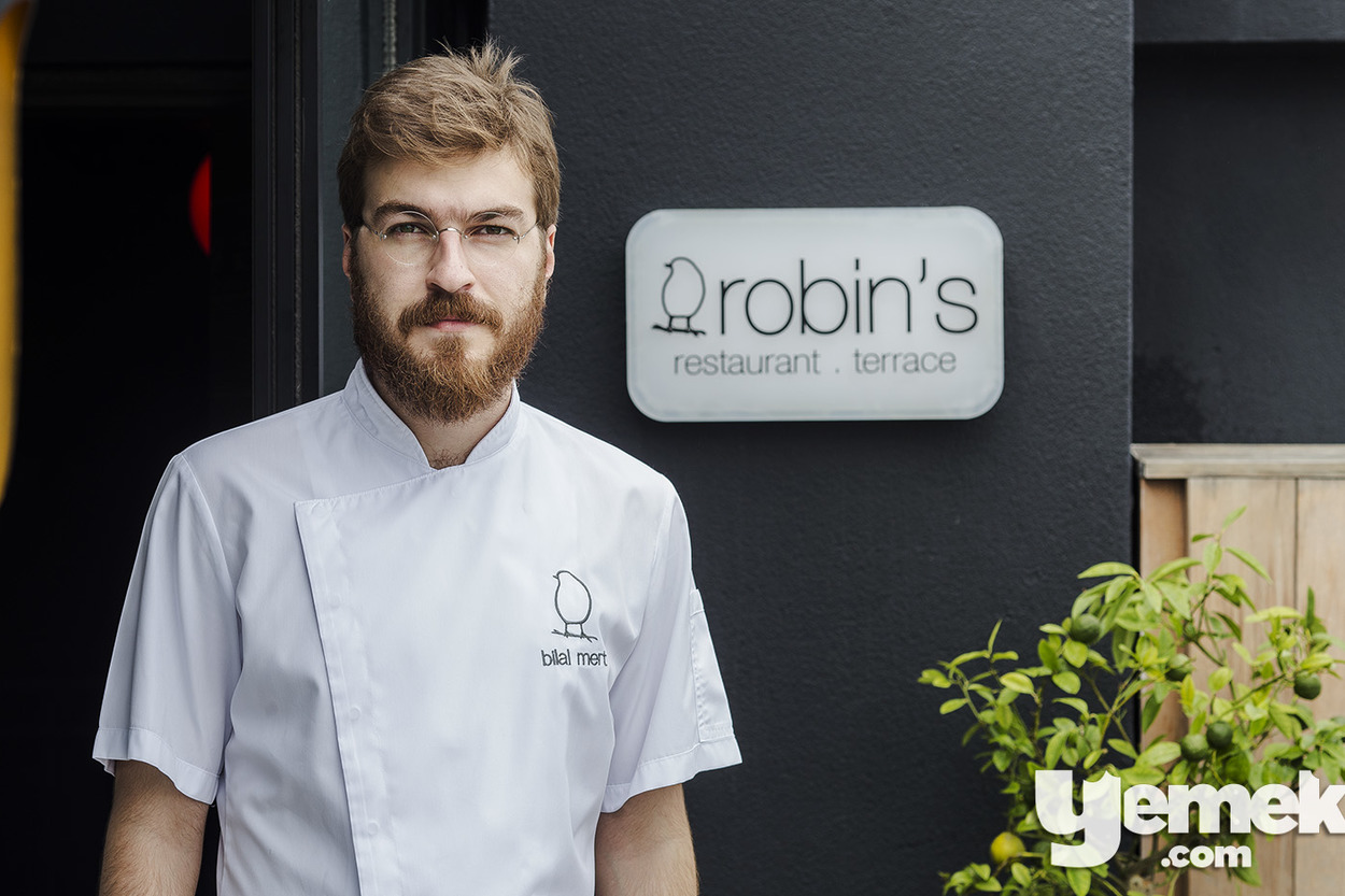 Robin’s Kitchen:  Sanat Atölyesi Tadında Renkli Bir Mutfak