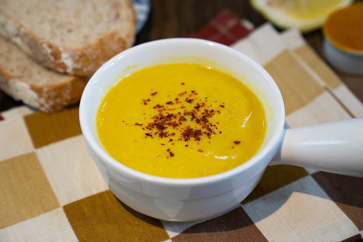 Zerdeçallı Mercimek Çorbası Tarifi