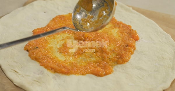 pizza-margherita-asama-7-yemekcom