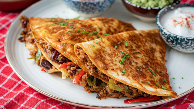 Pratik ve Doyurucu: Kıymalı Quesadilla