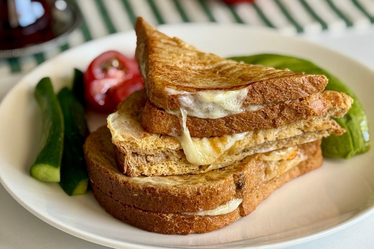 Bol Kaşarlı: Fırında Tost