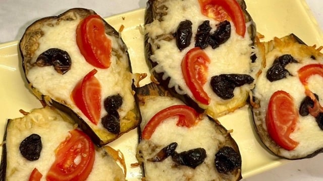 Göz Alıcı: Domatesli Patlıcan Pizza
