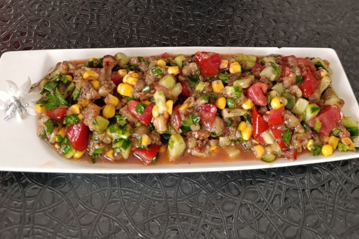 Eliz'in Tarifi: Köz Patlıcan Salatası