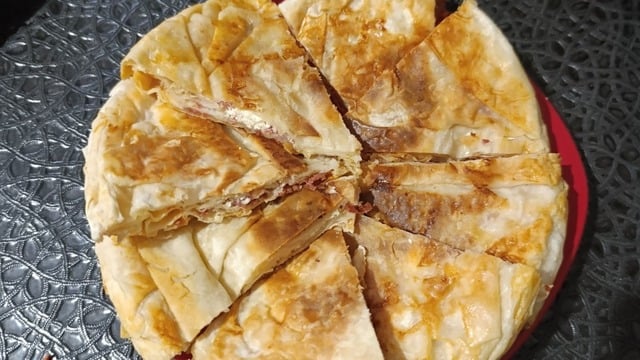 Eliz'in Tarifi: Çiğ Köfte Lavaşından Tava Böreği