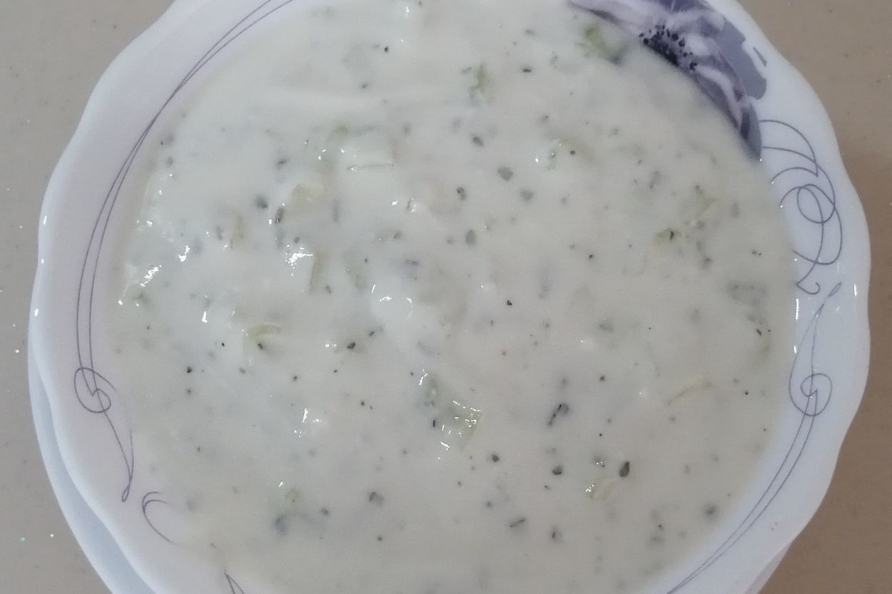 Dilara'nın Tarifi: Sarımsaklı Cacık