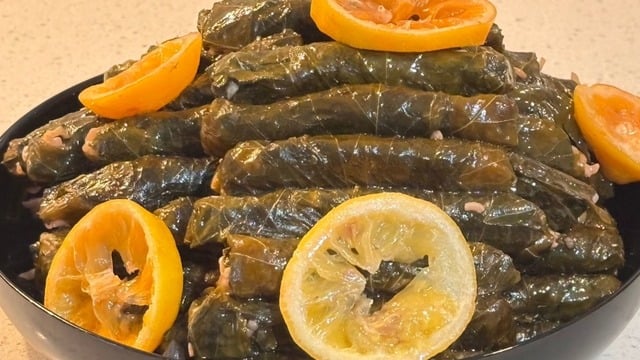 Nar Ekşili: Trakya Usulü Yaprak Sarma