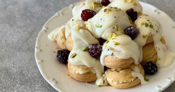 beyaz-cikolatali-profiterol-asama5