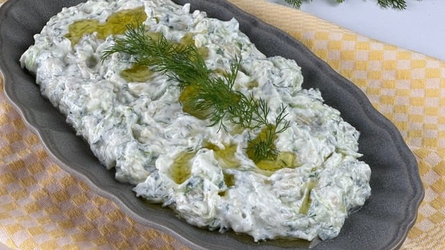 Çiğdem'in Tarifi: Yoğurtlu Enginar Salatası