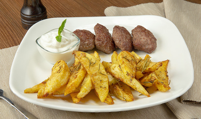 Yağdan Hafif: Fırında Baharatlı Patates