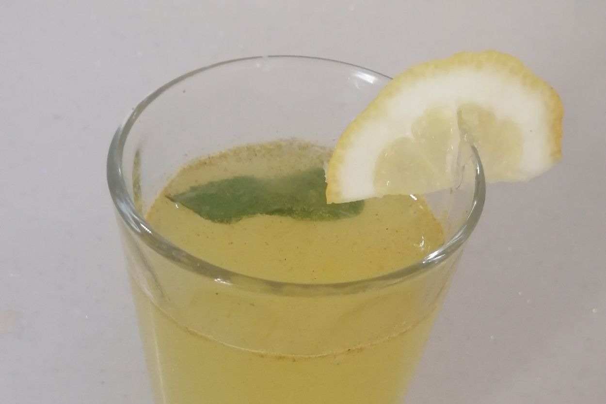 Dilara'nın Tarifi: Zerdeçallı Limonata