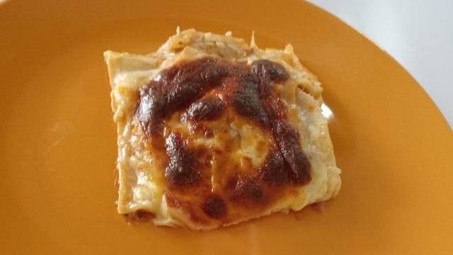 Dilara'nın Tarifi: Kıymalı Kaşarlı Börek