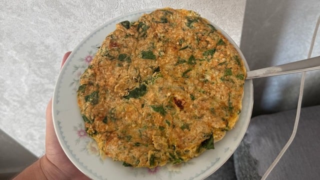 Mecit'in Tarifi: Ispanaklı Yulaflı Omlet