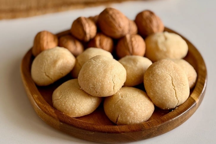 sutsuz-yumurtasiz-kurabiyet-tarifi