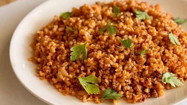 Huriye'nin Tarifi: Kıymalı Bulgur Pilavı