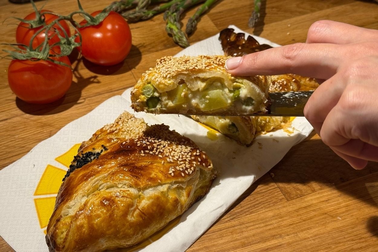 Fırından Çıkan: Kuşkonmazlı Milföy