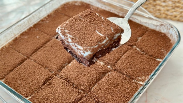 Zahide'nin Tarifi: Kremalı Islak Kek