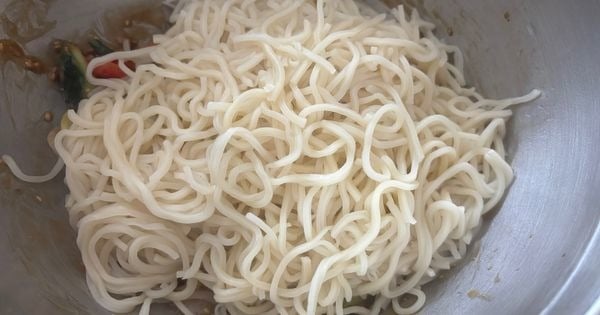 noodle-salatasi-asama6