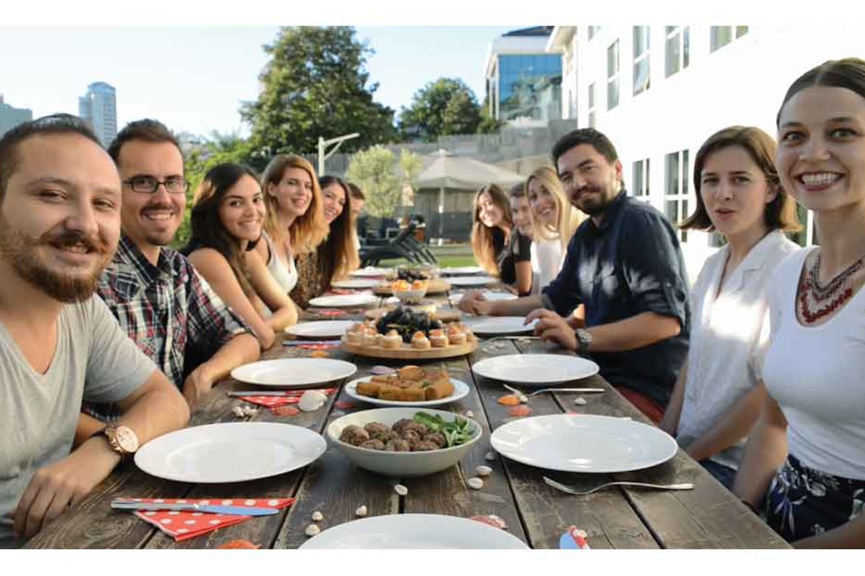 Yemek.com Yeni Food Editor'unu Arıyor!