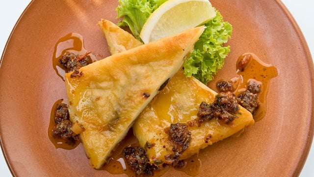 Ara Sıcakların En Sevilenlerinden: Saganaki