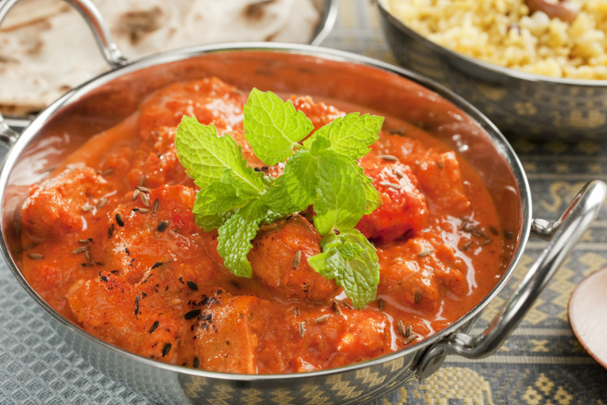 Hint Mutfağının En Sevileni: Tikka Masala Soslu Tavuk