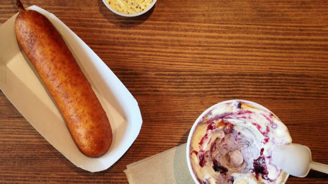 Shake Shack'den Bayrama Özel İki Yeni Lezzet: Corn Dog ve Blueberry Pie Concrete