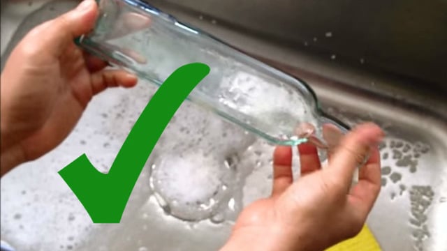 Daha Pratiği Yok: Ağzı Dar Cam Şişe En Kolay Nasıl Temizlenir?