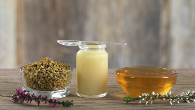 İşlem Görmekten Yıpranmış Saçlar İçin 6 Mucizevi Saç Bakım Maskesi