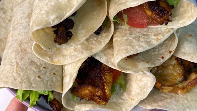 Farklı Tekniğiyle: Evde Tavuk Döner 