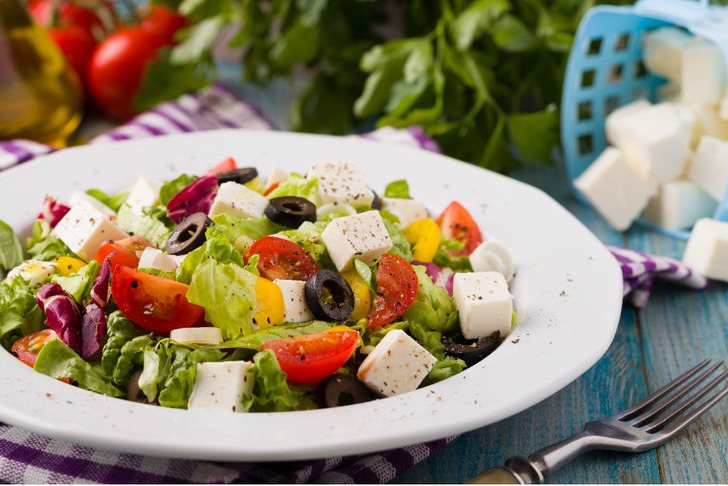Akdeniz Salatası Tarifi