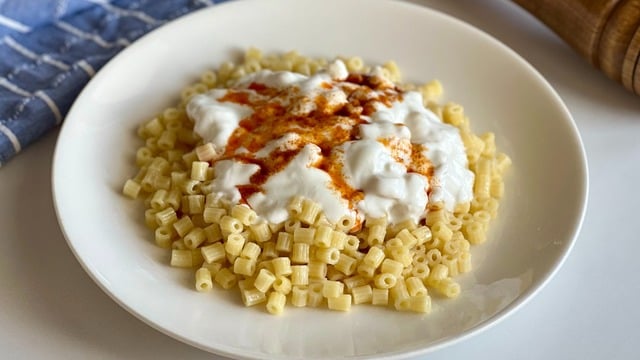 Mantı Tadında: Yoğurt Soslu Makarna