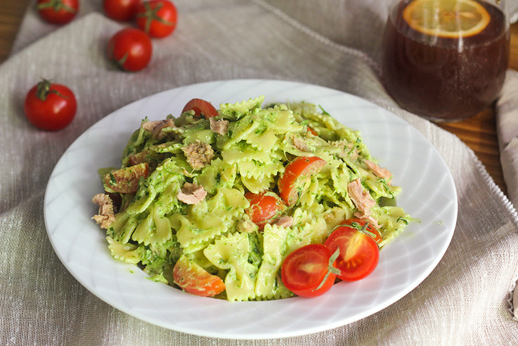 Doyuran Makarna Salatası Tarifi