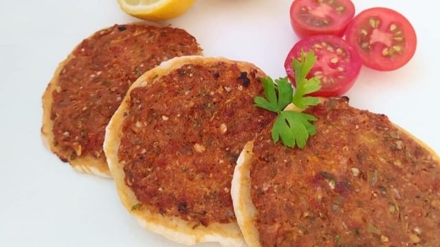 Herkese Uygun: Vegan Lahmacun