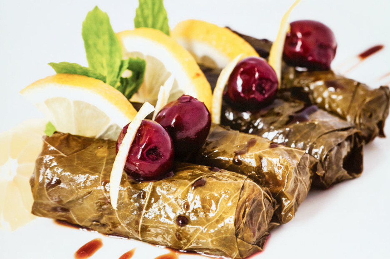 Nar Ekşisinin Sadece Salata Sosu Olmadığının Kanıtı 10 Ağız Sulandıran Tarif