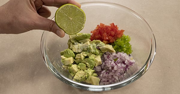 guacamole-sos-asama2-yemekcom