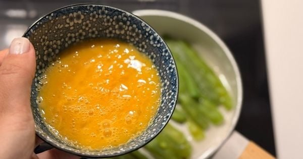 yumurtali-fasulye-kizartmasi-asama2