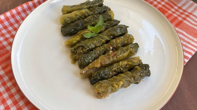 Melahat'ın Tarifi: Marul Sarması